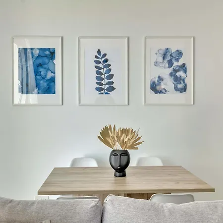 Phaedrus Living: Center Residences Emerald *